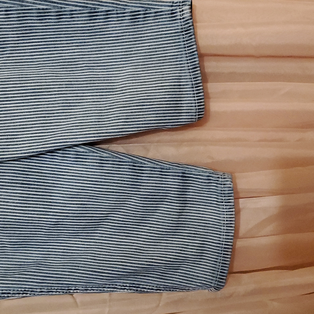 Old Navy jeans Rockstar Button up size 14 - Picture 4 of 4